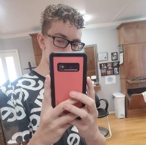 Meet your Posher, Bradley